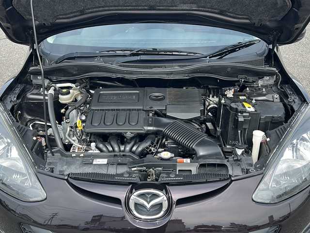 マツダ デミオ 13C－V スマートEDⅡ 富山県 2014(平26)年 3.4万km ラディアントエボニーマイカ 純正ＳＤナビ【フルセグＴＶ／ＤＶＤ／ＣＤ／Ｂｌｕｅｔｏｏｔｈ】/ベンチシート　/ＵＳＢ入力端子　/スタッドレスタイヤ積込　/社外アルミホイール　/ＥＴＣ　/アンチロックブレーキシステム　　/スペアキー１本/エアコン/純正フロアマット
