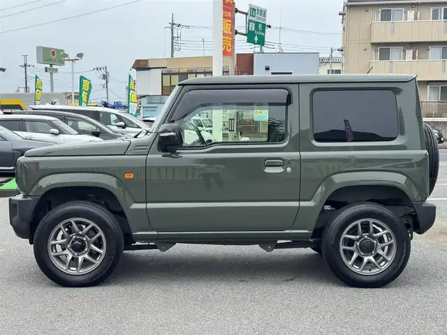 スズキ ジムニー XC 千葉県 2023(令5)年 1.5万km ジャングルグリーン 5MT/社外メモリーナビ/フルセグTV/Bluetooth/バックカメラ/LEDヘッドライト/オートライト/クルーズコントロール/レーンキープアシスト/衝突軽減システム/横滑り防止/シートヒーター/保証書・取説/スペアキー