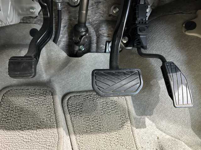 スズキ ラパン L 鹿児島県 2018(平30)年 4.5万km ピュアホワイトP 純正ＳＤナビ【ＣＮ－ＲＺ７５３Ｗ】　/アラウンドビューモニター　/バックカメラ/フルセグＴＶ　/Ｂｌｕｅｔｏｏｔｈ　/アイドリングストップ　/スズキセーフティサポート　/ヘッドライトレベライザー　/純正フロアマット　/ビルトインＥＴＣ/禁煙車