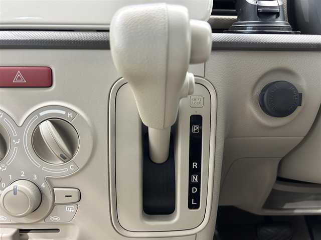 スズキ ラパン L 鹿児島県 2018(平30)年 4.5万km ピュアホワイトP 純正ＳＤナビ【ＣＮ－ＲＺ７５３Ｗ】　/アラウンドビューモニター　/バックカメラ/フルセグＴＶ　/Ｂｌｕｅｔｏｏｔｈ　/アイドリングストップ　/スズキセーフティサポート　/ヘッドライトレベライザー　/純正フロアマット　/ビルトインＥＴＣ/禁煙車