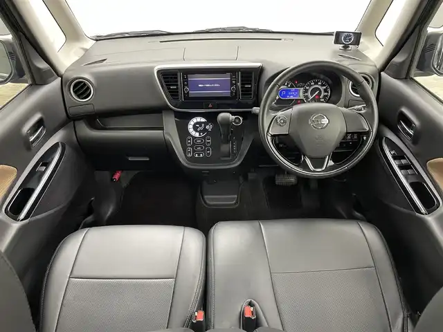日産 デイズ ルークス HWS X Vセレクション 岡山県 2019(平31)年 3.3万km チタニウムグレーメタリック 純正SDナビゲーション/型番：MM318D-W/(CD/DVD/SD/BT/AUX/フルセグTV)/全方位カメラ/ETC/純正ドライブレコーダー前後/両側パワースライドドア/リアサンシェイド/リアサーキュレーター/シートバックテーブル/衝突軽減ブレーキ/レーンキープアシスト/LEDヘッドライト/新車保証書/取扱説明書/スペアキー×１