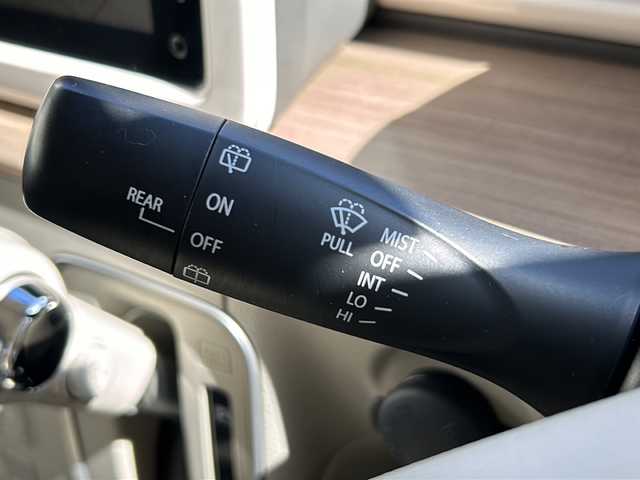スズキ ラパン X 鳥取県 2015(平27)年 17.3万km フォーンベージュメタリック/ホワイト2トーンルーフ スマートキー/全方位カメラ/プリクラッシュ/レーンデパーチャー/メーカーナビゲーション/フルセグ・Bluetooth/木目調インテリアパネル/シートヒーター/バイキセノン/オートライト/オートワイパー/革巻ハンドル/オートリトラクト/保証書・取説