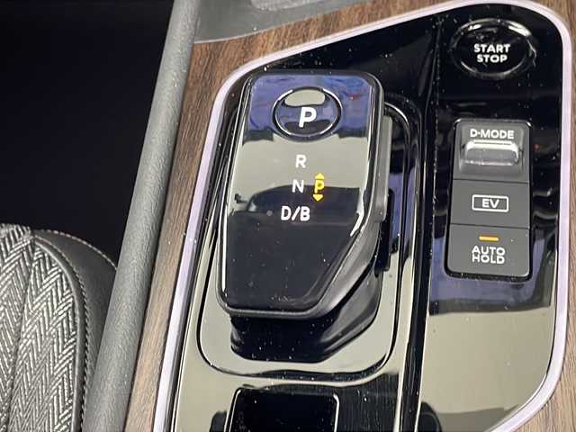 日産 オーラ G 埼玉県 2022(令4)年 6.5万km ガーネットレッド/スーパーブラック 2トーン 純正9型ディズプレイオーディオナビ/全方位カメラ/プロパイロット/インテリジェントミラー/ブラインドスポットモニター/ドライブレコーダー/純正フロアマット/スマートキー/３６０度セーフティアシスト/インテリジェントエマージェンシーブレーキ