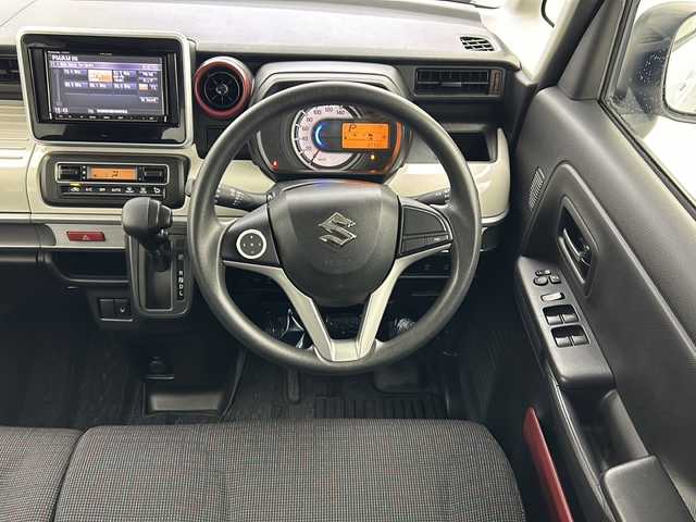 スズキ スペーシア HYBRID X 宮城県 2018(平30)年 3.8万km ピュアホワイトパール/ブラック2トーン 純正SDナビ/・BT接続/フルセグTV/・USB入力/AM/FM/両側パワースライドドア/デュアルセンサーブレーキサポート/運転席・助手席・サイドエアバッグ/ヘッドライトレベライザー/純正フロアマット/車外バックカメラ/運転席シートヒーター/後席バイザー/ルーフレール/後方クリアランスソナー