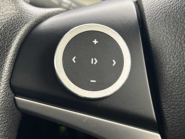 スズキ スペーシア HYBRID X 宮城県 2018(平30)年 3.8万km ピュアホワイトパール/ブラック2トーン 純正SDナビ/・BT接続/フルセグTV/・USB入力/AM/FM/両側パワースライドドア/デュアルセンサーブレーキサポート/運転席・助手席・サイドエアバッグ/ヘッドライトレベライザー/純正フロアマット/車外バックカメラ/運転席シートヒーター/後席バイザー/ルーフレール/後方クリアランスソナー