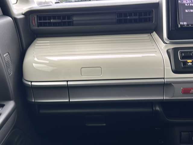 スズキ スペーシア HYBRID X 宮城県 2018(平30)年 3.8万km ピュアホワイトパール/ブラック2トーン 純正SDナビ/・BT接続/フルセグTV/・USB入力/AM/FM/両側パワースライドドア/デュアルセンサーブレーキサポート/運転席・助手席・サイドエアバッグ/ヘッドライトレベライザー/純正フロアマット/車外バックカメラ/運転席シートヒーター/後席バイザー/ルーフレール/後方クリアランスソナー