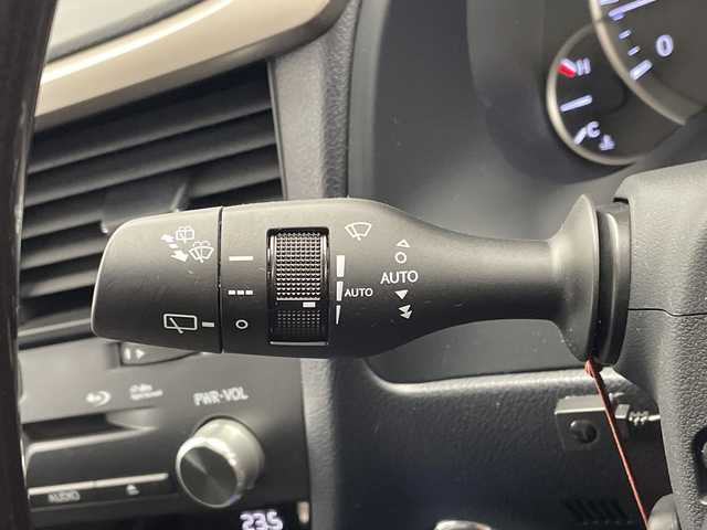 レクサス ＲＸ 300 バージョンL 愛知県 2018(平30)年 3.7万km ソニッククォーツ 純正12.4型ナビ/三眼LEDヘッドライト/全方位カメラ/レーダークルーズコントロール/シートヒーター　全席/エアシート/バックカメラ/電動リアゲート/パワーシート/ヘッドアップディスプレイ/コーナーセンサー/純正アルミホイール/ETC2.0/ブラインドスポットモニター/ステアリングヒーター/オートマチックハイビーム/ドライブレコーダー/衝突軽減システム/フルセグ/CD DVD/Bluetooth/ステアリングスイッチ/スマートキー/プッシュスタート