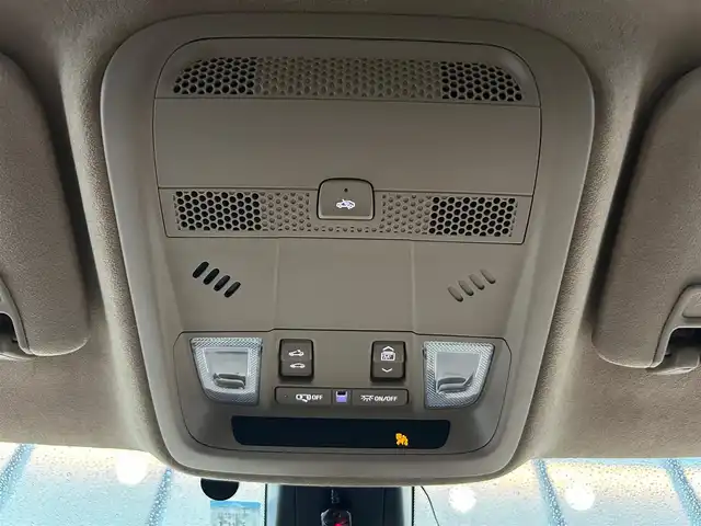 キャデラック ＸＴ５ Ｘオーバー プラチナム 石川県 2018(平30)年 2.3万km 白 ４WD/ディスプレイオーディオ/（BT／AM／FM）/社外オーディオ　/（BOSE）/全周囲方位カメラ/本革シート/パワーシート（運転席＋助手席）/シートヒーター（全席）/エアシート（前席）/シートメモリー（運転席）/ステアリングスイッチ/サンルーフ/クルーズコントロール/LEDヘッドライト/オートマチックハイビーム/ドライブレコーダー（前後）/ETC/スマートキー