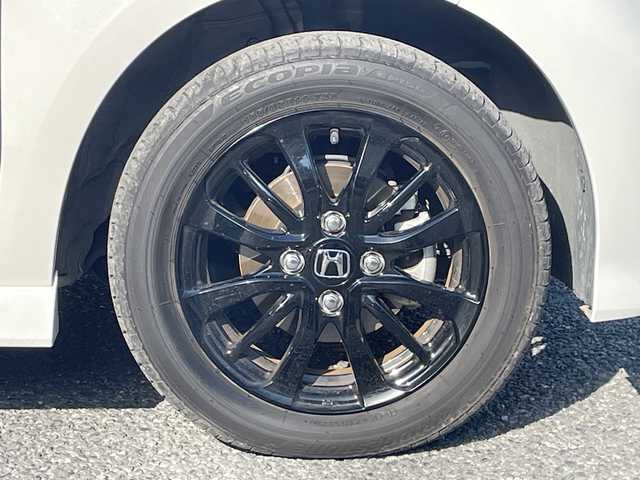 ホンダ Ｎ ＢＯＸ カスタム L スタイル+ブラック 埼玉県 2023(令5)年 0.8万km プラチナホワイトパール ・ディーラー点検記録R5:6年/・４WD/Ｃｕｓｔｏｍ 特別仕様車 Ｌ ＳＴＹＬＥ＋ ＢＬＡＣＫ/・ワンオーナー/・Honda SENSING/・純正ディスプレイオーディオ/・Bluetooth/・バックカメラ/・前後ドライブレコーダー/・両側パワースライドドア/・アレルクリーンプラスシート/・運転席＆助手席シートバックテーブル/・運転席＆助手席シートヒーター/・プラズマクラスター技術搭載フルオート・エアコンディショナー/・オートリトラミラー/・ドアバイザー/・スマートキー×２/・プッシュスタート/・電動パーキング/・ステアリングスイッチ/・クルーズコントロール/・オートライト/・LEDヘットライト/・フォグランプ/・サンシュード/・電動格納ミラー/・横滑り防止/・コーナーセンサー/・ブラック塗装 14インチアルミホイール/・保証/・取説