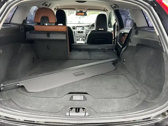 ボルボ Ｖ６０ T4 Rデザイン 宮城県 2013(平25)年 8.9万km 黒 /純正HDDナビ//CD/DVD/BT/USB/ipod/フルセグテレビ//バックカメラ//ブラウンレザーシート//前席パワーシート/シートヒーター//クルーズコントロール//ETC//HID//リモコンキーx2