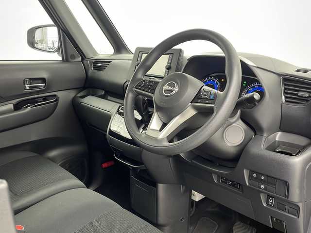 日産 ルークス HWS X プロパイロットED 栃木県 2023(令5)年 3.2万km チタニウムグレーメタリック 純正ナビ/全周囲カメラ/ハンズフリーオートスライドドア/両側電動スライドドア/ステアリングスイッチ/インテリジェントルームミラー/コーナーセンサー/LEDヘッドライト/ETC/アイドリングストップ/オートライト/純正フロアマット/プロパイロット/エマージェンシーブレーキ/オートブレーキホールド/スマートキー