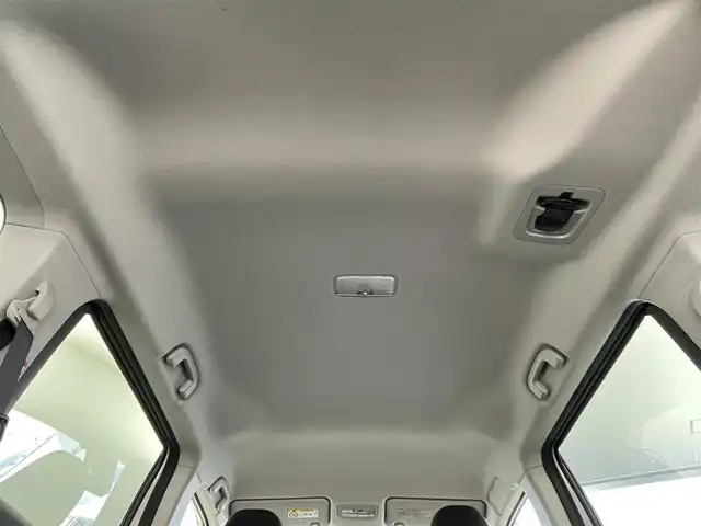 トヨタ シエンタ ハイブリッド G 群馬県 2015(平27)年 9.9万km ホワイトパールクリスタルシャイン 衝突被害軽減ブレーキ　社外７インチナビ　バックカメラ　両側パワースライドドア　ＨＩＤオートライト　オートマチックハイビーム　純正１５インチＡＷ　ステアリングリモコン　スマートキー　ＥＴＣ　禁煙車