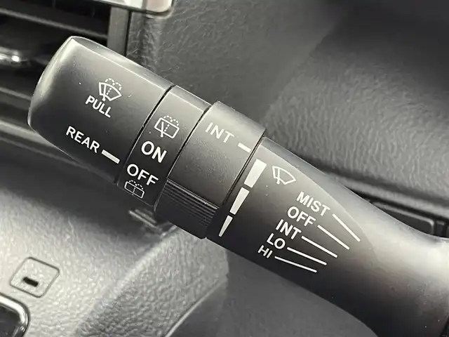 トヨタ シエンタ ハイブリッド G 群馬県 2015(平27)年 9.9万km ホワイトパールクリスタルシャイン 衝突被害軽減ブレーキ　社外７インチナビ　バックカメラ　両側パワースライドドア　ＨＩＤオートライト　オートマチックハイビーム　純正１５インチＡＷ　ステアリングリモコン　スマートキー　ＥＴＣ　禁煙車