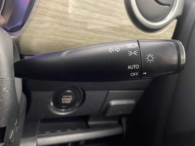 スズキ ハスラー ワンダラー 宮崎県 2019(平31)年 3.5万km シフォンアイボリーメタリック/ウッディブラウン2トーンルーフ 禁煙車/社外ナビTV/（CN-RZ743W/CD/DVD/Bluetooth/FMAM/フルセグTV)/純正ビルトインETC/純正ドライブレコーダー/純正キセノンオートライト/純正フォグ/純正セキュリティアラーム/純正フロアマット/レーンディパーチャーアラート/前席シートヒーター/ハーフレザーシート/オートエアコン/本革巻ハンドル/スマートキー/プッシュエンジンスタート/新車時保証書/取扱い説明書