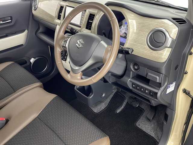 スズキ ハスラー ワンダラー 宮崎県 2019(平31)年 3.5万km シフォンアイボリーメタリック/ウッディブラウン2トーンルーフ 禁煙車/社外ナビTV/（CN-RZ743W/CD/DVD/Bluetooth/FMAM/フルセグTV)/純正ビルトインETC/純正ドライブレコーダー/純正キセノンオートライト/純正フォグ/純正セキュリティアラーム/純正フロアマット/レーンディパーチャーアラート/前席シートヒーター/ハーフレザーシート/オートエアコン/本革巻ハンドル/スマートキー/プッシュエンジンスタート/新車時保証書/取扱い説明書