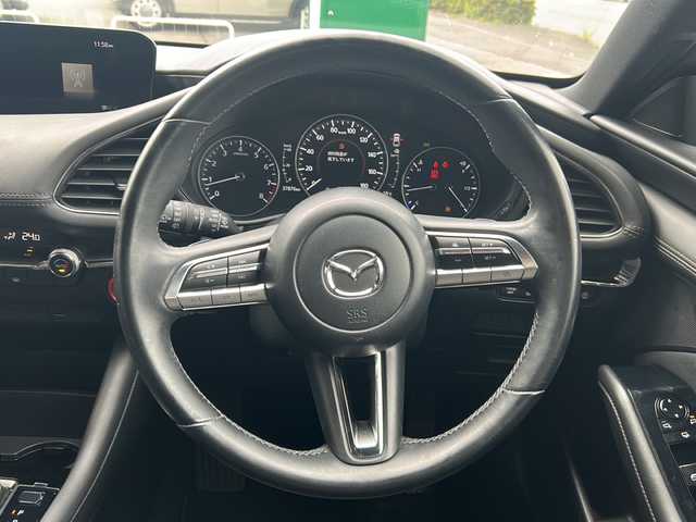 マツダ マツダ３ファストバック 20S プロアクティブ 静岡県 2020(令2)年 3.8万km マシーングレープレミアムM 純正ナビ/・FM/AM/・Bluetooth/・USB/・HDMI/主要装備/・ドライブレコーダー/・ＥＴＣ/・追従機能付クルーズコントロール/・ヘッドアップディスプレイ/・パドルシフト/・ＭＴモード付ＡＴ/・アイドリングストップ/・コーナーセンサー/・ブラインドスポットモニタリング/・レーンキープアシスト/・スマートブレーキサポート/・左右独立温度調整オートエアコン