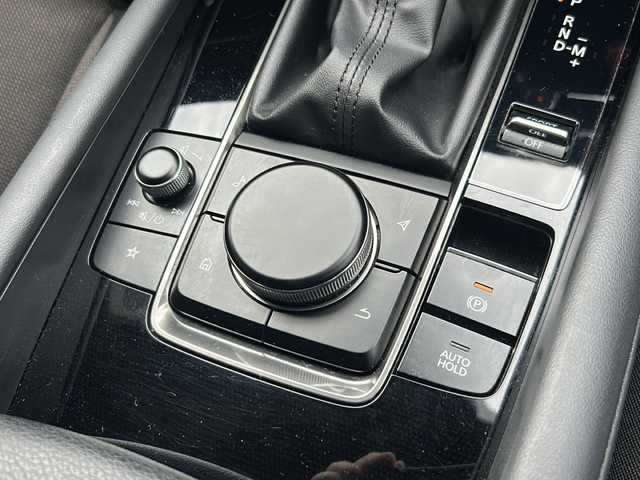 マツダ マツダ３ファストバック 20S プロアクティブ 静岡県 2020(令2)年 3.8万km マシーングレープレミアムM 純正ナビ/・FM/AM/・Bluetooth/・USB/・HDMI/主要装備/・ドライブレコーダー/・ＥＴＣ/・追従機能付クルーズコントロール/・ヘッドアップディスプレイ/・パドルシフト/・ＭＴモード付ＡＴ/・アイドリングストップ/・コーナーセンサー/・ブラインドスポットモニタリング/・レーンキープアシスト/・スマートブレーキサポート/・左右独立温度調整オートエアコン