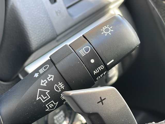 スバル フォレスター 2．0i－S アイサイト 長野県 2013(平25)年 6万km サテンホワイトパール ４WD/アイサイト/ブラックレザーシート/HDDナビフルセグＴＶ/バックカメラ/ＥＴＣ/パワーバックドア/シートヒーター/パワーシート/プッシュスタート/純正アルミ付き冬タイヤ積込/保証書/スペアキー