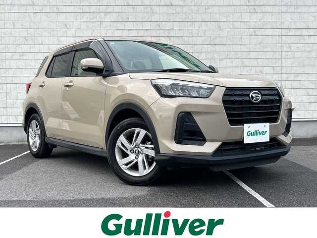 ダイハツ ロッキー X 栃木県 2024(令6)年 2.8万km ナチュラルベージュマイカM ディスプレイオーディオ/バックカメラ/フルセグＴＶ/Ｂｌｕｅｔｏｏｔｈ/ＭＴ付ＡＴ/ＬＥＤライト/オートライト/純正アルミホイール/純正フロアマット/コーナーセンサー/スペアキー/オートエアコン/ABS/横滑り防止機能/盗難防止装置/衝突被害軽減システム