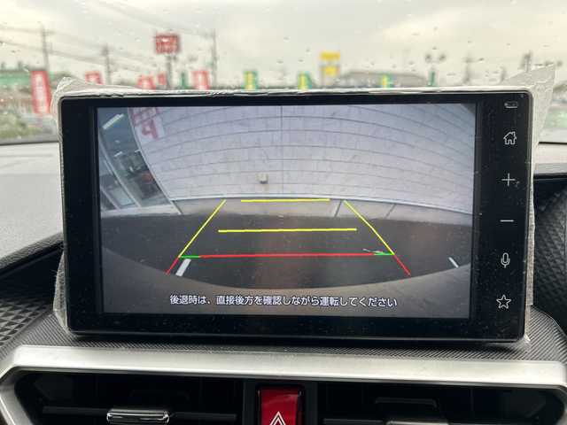 ダイハツ ロッキー X 栃木県 2024(令6)年 2.8万km ナチュラルベージュマイカM ディスプレイオーディオ/バックカメラ/フルセグＴＶ/Ｂｌｕｅｔｏｏｔｈ/ＭＴ付ＡＴ/ＬＥＤライト/オートライト/純正アルミホイール/純正フロアマット/コーナーセンサー/スペアキー/オートエアコン/ABS/横滑り防止機能/盗難防止装置/衝突被害軽減システム