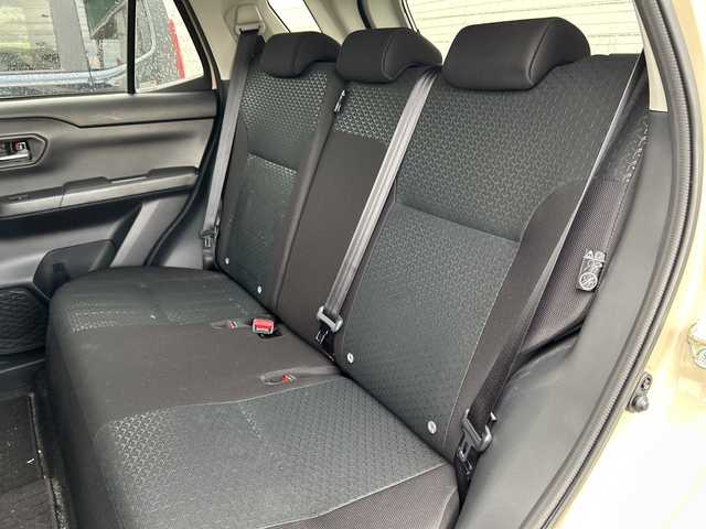 ダイハツ ロッキー X 栃木県 2024(令6)年 2.8万km ナチュラルベージュマイカM ディスプレイオーディオ/バックカメラ/フルセグＴＶ/Ｂｌｕｅｔｏｏｔｈ/ＭＴ付ＡＴ/ＬＥＤライト/オートライト/純正アルミホイール/純正フロアマット/コーナーセンサー/スペアキー/オートエアコン/ABS/横滑り防止機能/盗難防止装置/衝突被害軽減システム