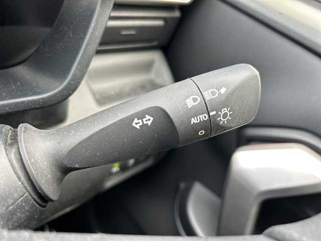 ダイハツ ロッキー X 栃木県 2024(令6)年 2.8万km ナチュラルベージュマイカM ディスプレイオーディオ/バックカメラ/フルセグＴＶ/Ｂｌｕｅｔｏｏｔｈ/ＭＴ付ＡＴ/ＬＥＤライト/オートライト/純正アルミホイール/純正フロアマット/コーナーセンサー/スペアキー/オートエアコン/ABS/横滑り防止機能/盗難防止装置/衝突被害軽減システム