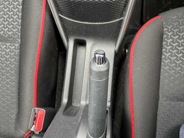 ダイハツ ロッキー X 栃木県 2024(令6)年 2.8万km ナチュラルベージュマイカM ディスプレイオーディオ/バックカメラ/フルセグＴＶ/Ｂｌｕｅｔｏｏｔｈ/ＭＴ付ＡＴ/ＬＥＤライト/オートライト/純正アルミホイール/純正フロアマット/コーナーセンサー/スペアキー/オートエアコン/ABS/横滑り防止機能/盗難防止装置/衝突被害軽減システム