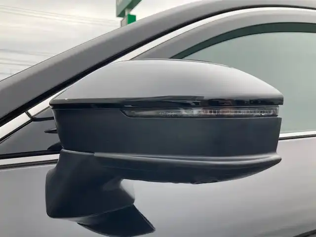 トヨタ クラウン スポーツ Z 静岡県 2023(令5)年 5.7万km ブラック Toyota Safety Sense/純正12.3インチコネクティッドナビ/　AM FM Bluetooth USB AppleCarPlay AndroidAuto/フルセグTV/ビルトインETC2.0/録画機能付きデジタルインナーミラー/レーダークルーズコントロール/LEDオートヘッドランプ/ブラックレザーシート/パワーシート(前席)/パワーイージーアクセスシステム/シートヒーター/シートベンチレーション(前席)/パワーバックドア/ステアリングヒーター/純正2インチアルミホイール/カラーヘッドアップディスプレイ/おくだけ充電(縦置き)/AC100Vソケット/メーカーオプションパノラマルーフ/アラウンドビューモニター