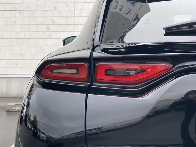 トヨタ クラウン スポーツ Z 静岡県 2023(令5)年 5.7万km ブラック Toyota Safety Sense/純正12.3インチコネクティッドナビ/　AM FM Bluetooth USB AppleCarPlay AndroidAuto/フルセグTV/ビルトインETC2.0/録画機能付きデジタルインナーミラー/レーダークルーズコントロール/LEDオートヘッドランプ/ブラックレザーシート/パワーシート(前席)/パワーイージーアクセスシステム/シートヒーター/シートベンチレーション(前席)/パワーバックドア/ステアリングヒーター/純正2インチアルミホイール/カラーヘッドアップディスプレイ/おくだけ充電(縦置き)/AC100Vソケット/メーカーオプションパノラマルーフ/アラウンドビューモニター