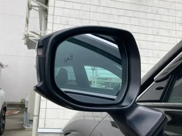 トヨタ クラウン スポーツ Z 静岡県 2023(令5)年 5.7万km ブラック Toyota Safety Sense/純正12.3インチコネクティッドナビ/　AM FM Bluetooth USB AppleCarPlay AndroidAuto/フルセグTV/ビルトインETC2.0/録画機能付きデジタルインナーミラー/レーダークルーズコントロール/LEDオートヘッドランプ/ブラックレザーシート/パワーシート(前席)/パワーイージーアクセスシステム/シートヒーター/シートベンチレーション(前席)/パワーバックドア/ステアリングヒーター/純正2インチアルミホイール/カラーヘッドアップディスプレイ/おくだけ充電(縦置き)/AC100Vソケット/メーカーオプションパノラマルーフ/アラウンドビューモニター