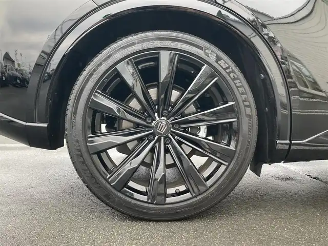 トヨタ クラウン スポーツ Z 静岡県 2023(令5)年 5.7万km ブラック Toyota Safety Sense/純正12.3インチコネクティッドナビ/　AM FM Bluetooth USB AppleCarPlay AndroidAuto/フルセグTV/ビルトインETC2.0/録画機能付きデジタルインナーミラー/レーダークルーズコントロール/LEDオートヘッドランプ/ブラックレザーシート/パワーシート(前席)/パワーイージーアクセスシステム/シートヒーター/シートベンチレーション(前席)/パワーバックドア/ステアリングヒーター/純正2インチアルミホイール/カラーヘッドアップディスプレイ/おくだけ充電(縦置き)/AC100Vソケット/メーカーオプションパノラマルーフ/アラウンドビューモニター