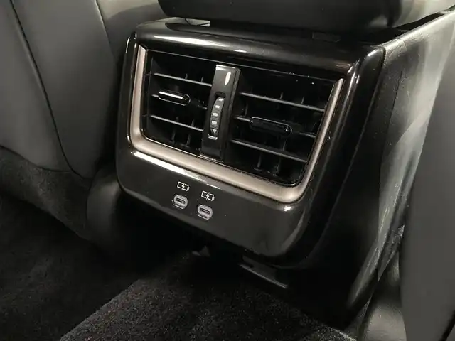 トヨタ クラウン スポーツ Z 静岡県 2023(令5)年 5.7万km ブラック Toyota Safety Sense/純正12.3インチコネクティッドナビ/　AM FM Bluetooth USB AppleCarPlay AndroidAuto/フルセグTV/ビルトインETC2.0/録画機能付きデジタルインナーミラー/レーダークルーズコントロール/LEDオートヘッドランプ/ブラックレザーシート/パワーシート(前席)/パワーイージーアクセスシステム/シートヒーター/シートベンチレーション(前席)/パワーバックドア/ステアリングヒーター/純正2インチアルミホイール/カラーヘッドアップディスプレイ/おくだけ充電(縦置き)/AC100Vソケット/メーカーオプションパノラマルーフ/アラウンドビューモニター