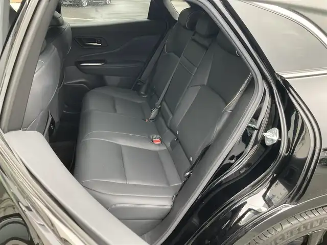 トヨタ クラウン スポーツ Z 静岡県 2023(令5)年 5.7万km ブラック Toyota Safety Sense/純正12.3インチコネクティッドナビ/　AM FM Bluetooth USB AppleCarPlay AndroidAuto/フルセグTV/ビルトインETC2.0/録画機能付きデジタルインナーミラー/レーダークルーズコントロール/LEDオートヘッドランプ/ブラックレザーシート/パワーシート(前席)/パワーイージーアクセスシステム/シートヒーター/シートベンチレーション(前席)/パワーバックドア/ステアリングヒーター/純正2インチアルミホイール/カラーヘッドアップディスプレイ/おくだけ充電(縦置き)/AC100Vソケット/メーカーオプションパノラマルーフ/アラウンドビューモニター