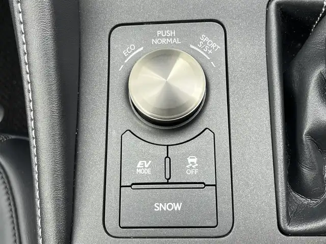 レクサス ＲＣ 300h Fスポーツ 奈良県 2016(平28)年 6.5万km ヒートブルーコントラストレイヤリング 純正ナビ/（フルセグ/BT/CD/DVD）/レーダークルーズコントロール/バックカメラ/パドルシフト/ブラインドスポットモニター/前後コーナーセンサー/衝突軽減システム/レーンキープアシスト/運転席メモリーシート/前席パワーシート/ブラックレザーシート/前席シートヒーター/エアーシート/LEDヘッドライト/ETC/純正19インチAW