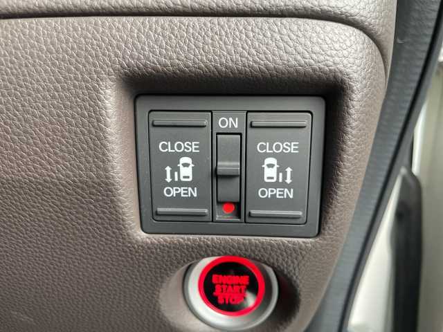 ホンダ Ｎ ＢＯＸ G･Lターボ Hセンシング カッパーブラウンスタイル 千葉県 2019(令1)年 4.6万km パールⅡ 純正8インチナビ/(フルセグTV/BT/CD/DVD/FM/AM)/衝突被害軽減システム/車線逸脱警報/バックカメラ/追従式クルーズコントロール/両側パワースライドドア/横滑り防止装置/ETC/アイドリングストップ/LEDヘッドライト/オートライト/ウィンカーミラー/電動格納ミラー/シートリフター/プッシュスタート/スマートキー/フロアマット/保証書