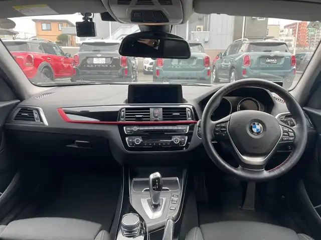 ＢＭＷ １１８ｄ スポーツ 栃木県 2018(平30)年 4.1万km 白 インテリジェントセーフティ /アダプティブクルーズコントロール /アンビエントライト /純正HDDナビ /バックカメラ /ドラレコ /LED　/シートヒーター /Bluetooth　CD DVD USB /ステアリングスイッチ /スペアキー　/保証書 /取扱説明書