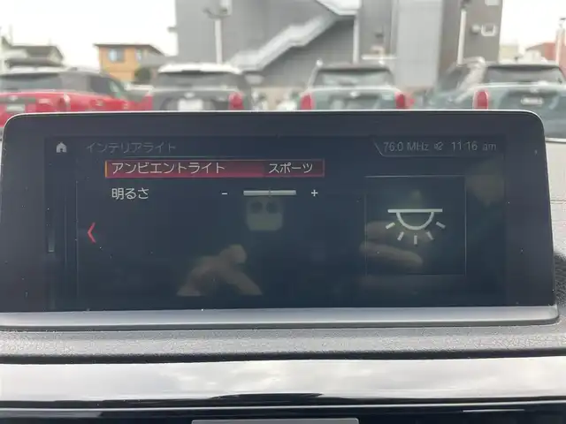 ＢＭＷ １１８ｄ スポーツ 栃木県 2018(平30)年 4.1万km 白 インテリジェントセーフティ /アダプティブクルーズコントロール /アンビエントライト /純正HDDナビ /バックカメラ /ドラレコ /LED　/シートヒーター /Bluetooth　CD DVD USB /ステアリングスイッチ /スペアキー　/保証書 /取扱説明書