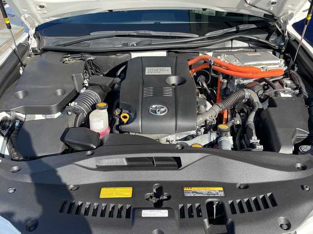 トヨタ クラウン ハイブリッド アスリートG 福井県 2013(平25)年 10万km ホワイトパールクリスタルシャイン 純正8インチHDDナビ/フルセグTV/BT/DVD/CD/HDD/USB/パノラミックビューモニター/レーダークルーズコントロール/クリアランスソナー/先行車発信お知らせ/ETC/前後ドライブレコーダー/レザーシート/パワーシート/シートヒーター/エアシート/ステアリングヒーター/HIDヘッドライト/オートライト/オートハイビーム/純正18インチアルミホイール/MTモード付AT/電動リアサンシェード/プッシュスタート/スマートキー/盗難防止装置/ヘッドライトウォッシャー/純正フロアマット