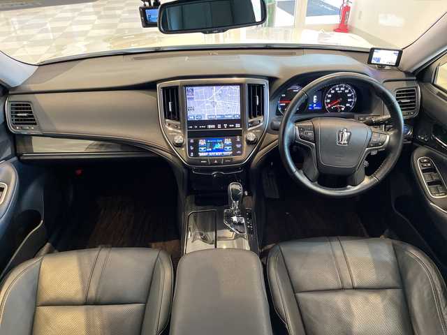 トヨタ クラウン ハイブリッド アスリートG 福井県 2013(平25)年 10万km ホワイトパールクリスタルシャイン 純正8インチHDDナビ/フルセグTV/BT/DVD/CD/HDD/USB/パノラミックビューモニター/レーダークルーズコントロール/クリアランスソナー/先行車発信お知らせ/ETC/前後ドライブレコーダー/レザーシート/パワーシート/シートヒーター/エアシート/ステアリングヒーター/HIDヘッドライト/オートライト/オートハイビーム/純正18インチアルミホイール/MTモード付AT/電動リアサンシェード/プッシュスタート/スマートキー/盗難防止装置/ヘッドライトウォッシャー/純正フロアマット