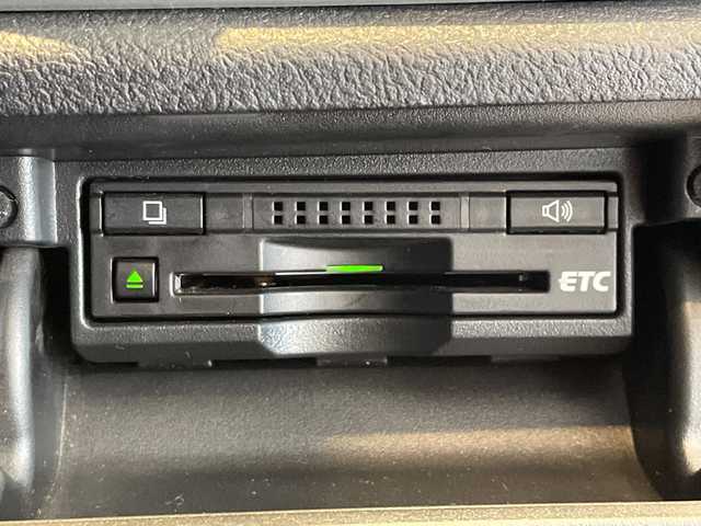 トヨタ クラウン ハイブリッド アスリートG 福井県 2013(平25)年 10万km ホワイトパールクリスタルシャイン 純正8インチHDDナビ/フルセグTV/BT/DVD/CD/HDD/USB/パノラミックビューモニター/レーダークルーズコントロール/クリアランスソナー/先行車発信お知らせ/ETC/前後ドライブレコーダー/レザーシート/パワーシート/シートヒーター/エアシート/ステアリングヒーター/HIDヘッドライト/オートライト/オートハイビーム/純正18インチアルミホイール/MTモード付AT/電動リアサンシェード/プッシュスタート/スマートキー/盗難防止装置/ヘッドライトウォッシャー/純正フロアマット