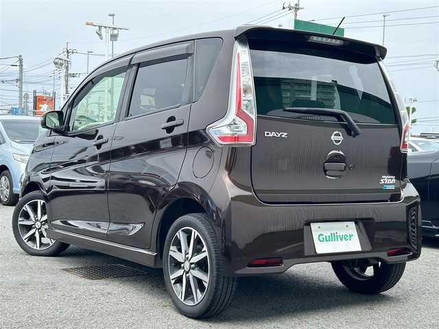 日産 デイズ ハイウェイスターG 長崎県 2016(平28)年 4.9万km モカブラウンパール 衝突被害軽減ブレーキ/社外ナビ(AM/FM/BT/フルセグ/HDMI/CD/DVD/ipod)/全方位カメラ/ETC/スマートキー/横滑り防止装置/スペアキー/オートライト/オートマチックハイビーム/純正アルミホイール/社外フロアマット/ABS/AAC