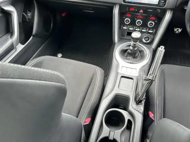 トヨタ ８６ GT 宮城県 2018(平30)年 6.5万km アズライトブルー 純正ナビ（ＴＶ，ＦＭ，ＡＭ，ＢＴ）//クルーズコントロール//TRD(サイドスカート/リアトランクスポイラー)//ENDLESSサスペンション//ENDLESSキャリパー//社外AW18インチ(ENKEI)//VSC SPORT//プッシュスタート