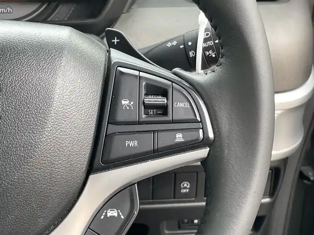 スズキ スペーシア ギア HYBRID XZターボ 東京都 2023(令5)年 1.5万km クールカーキパールメタリック/ガンメタリック2トーン ケンウッドナビ/バックモニター/デュアルカメラブレーキサポート/車線逸脱警報機能/シートヒーター/アダプティブクルーズコントロール/両側電動スライドドア/アイドリングストップ/スマートキー