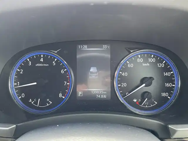 日産 エルグランド 250ハイウェイスター 宮城県 2015(平27)年 13.9万km ファントムブラック (株)IDOMが運営する【じしゃロン仙台店】の自社ローン専用車両になりますこちらは現金またはオートローンご利用時の価格です。自社ローンご希望の方は別途その旨お申付け下さい/純正ナビ/両側パワースライドドア/フリップダウンモニター/アラウンドビューモニター/ハーフレザーシート/シートヒーター/ETC