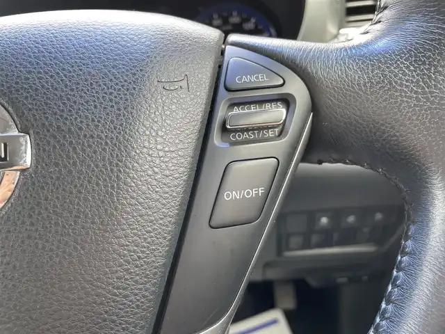 日産 エルグランド 250ハイウェイスター 宮城県 2015(平27)年 13.9万km ファントムブラック (株)IDOMが運営する【じしゃロン仙台店】の自社ローン専用車両になりますこちらは現金またはオートローンご利用時の価格です。自社ローンご希望の方は別途その旨お申付け下さい/純正ナビ/両側パワースライドドア/フリップダウンモニター/アラウンドビューモニター/ハーフレザーシート/シートヒーター/ETC