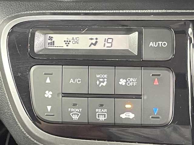 ホンダ Ｎ ＢＯＸ カスタム G Aパッケージ 千葉県 2014(平26)年 6.4万km プレミアムホワイトパール シティブレーキアクティブシステム/左側パワースライドドア/社外メモリーナビ/ワンセグTV / CD/バックカメラ/HIDヘッドライト/フォグランプ/E T C