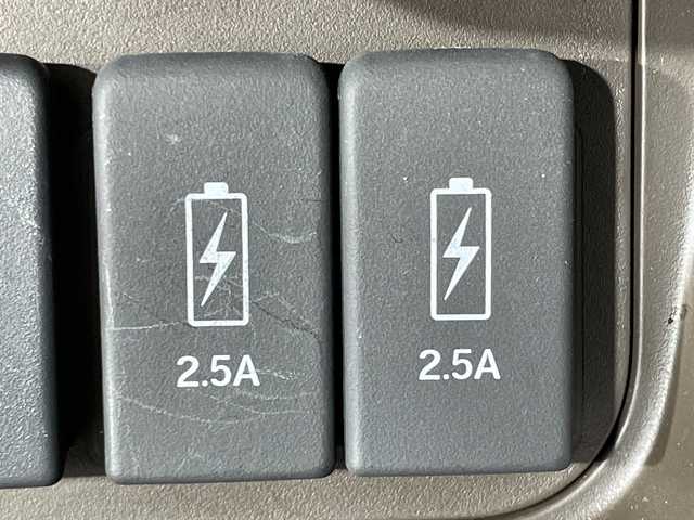 ホンダ Ｎ ＢＯＸ L 神奈川県 2022(令4)年 1.3万km クリスタルブラックパール ホンダセンシング/純正8型ナビ/・BT/フルセグTV/SD/CD/DVD/USB/バックカメラ/両側電動スライドドア/ETC/電動サイドブレーキ/オートホールド/ステアリングスイッチ/Autoライト/スマートキー/スペアキー/プッシュスタートボタン/ECON/シートリフター/LEDヘッドライト/電動格納ミラー/コーナーセンサー/純正フロアマット/ヘッドライトレベライザー-