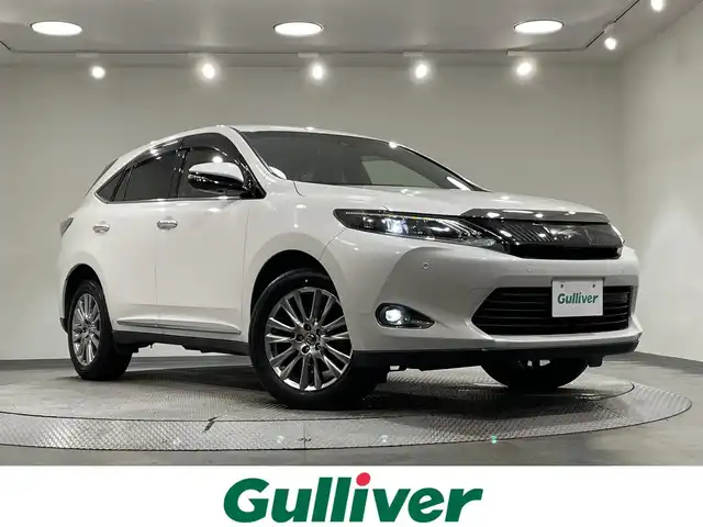 トヨタ ハリアー プレミアム 愛知県 2017(平29)年 8.1万km ホワイトパールクリスタルシャイン アルパイン９インチナビ/プリクラッシュセーフティ/レーダークルーズコントロール/車線逸脱警報/クリアランスソナー/先行車発進告知/パワーバックドア/パワーシート/ハーフレザー/バックカメラ/ビルトインＥＴＣ/ＩＳＯＦＩＸ/LEDヘッドライト/純正フロアマット/純正18インチアルミホイール