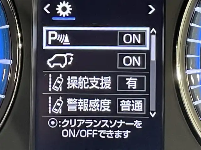 トヨタ ハリアー プレミアム 愛知県 2017(平29)年 8.1万km ホワイトパールクリスタルシャイン アルパイン９インチナビ/プリクラッシュセーフティ/レーダークルーズコントロール/車線逸脱警報/クリアランスソナー/先行車発進告知/パワーバックドア/パワーシート/ハーフレザー/バックカメラ/ビルトインＥＴＣ/ＩＳＯＦＩＸ/LEDヘッドライト/純正フロアマット/純正18インチアルミホイール