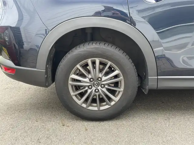 マツダ ＣＸ－８ XD 愛知県 2018(平30)年 14.6万km ディープクリスタルブルーマイカ (株)IDOMが運営する【じしゃロン名古屋鳴海店】の自社ローン専用車両になります。こちらは現金またはオートローンご利用の価格です。自社ローンご希望の方は別途その旨お申し付け下さい。/4WD/ターボ/純正ナビ/バックカメラ/サイドカメラ/Bluetooth/CD/DVD/スマートシティブレーキサポート/クルーズコントロール/車線逸脱警報装置/ブラインドスポットモニター/トラクションコントロールシステム/クリアランスソナー/オートマチックハイビーム/ディーゼルパティキュレートフィルター/ブレーキホールド/MTモード付きAT/LEDヘッドライト/オートライト/ETC/純正アルミホイール/社外フロアマット